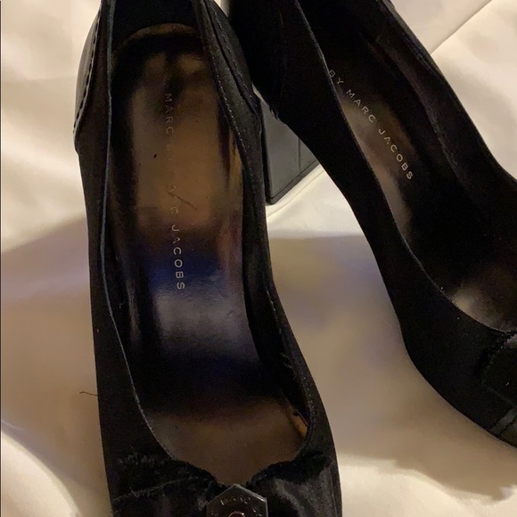 Marc Jacobs Shoes - Picture 2 of 4